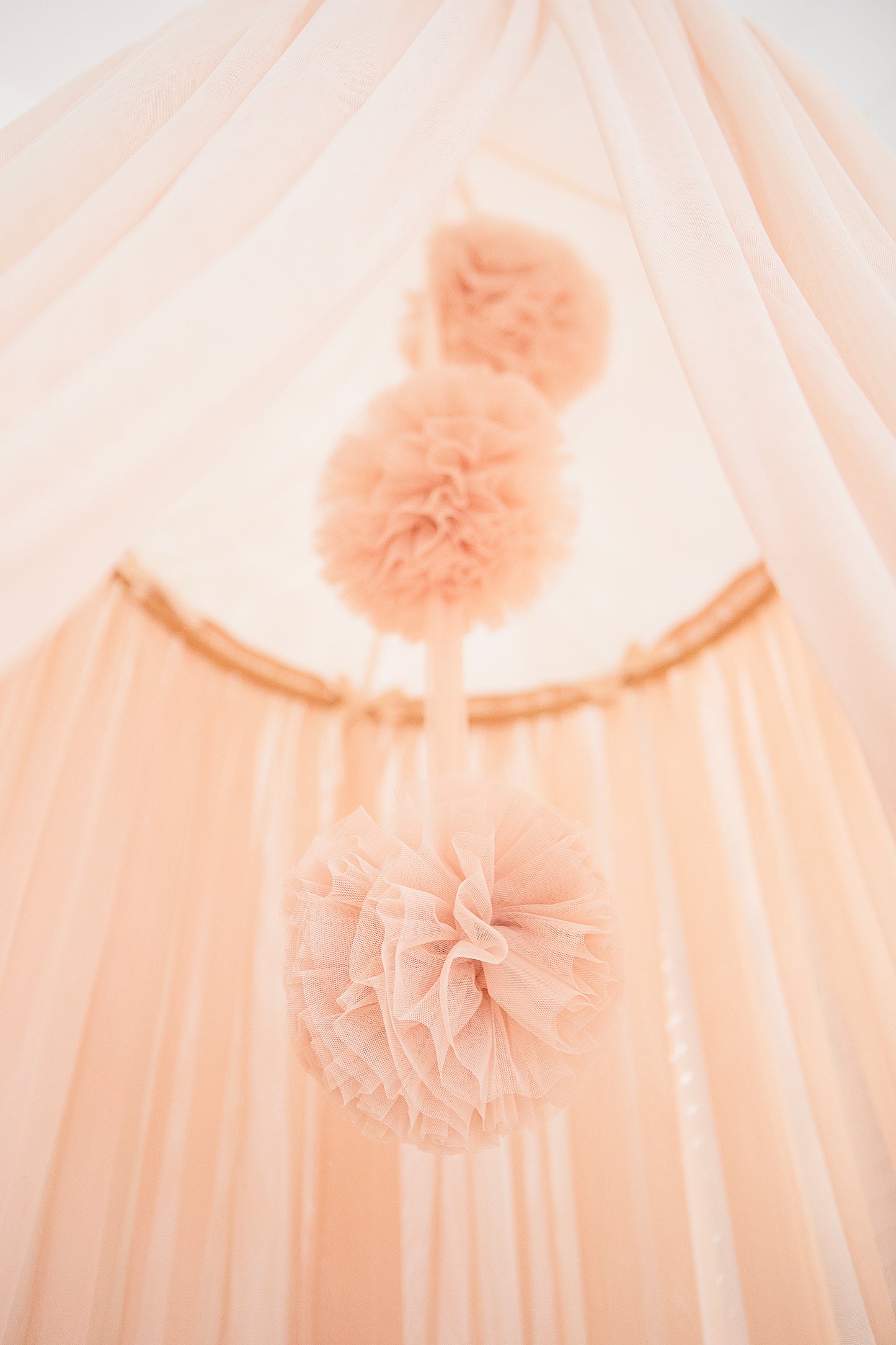 Pom Pom Canopy - Champagne