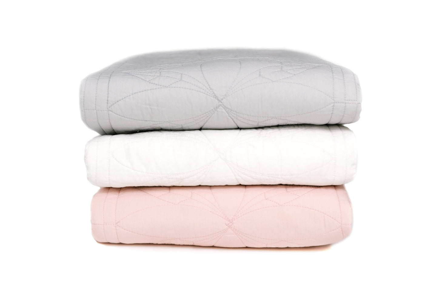 Scallop Edge Cot Quilt Set Chalk