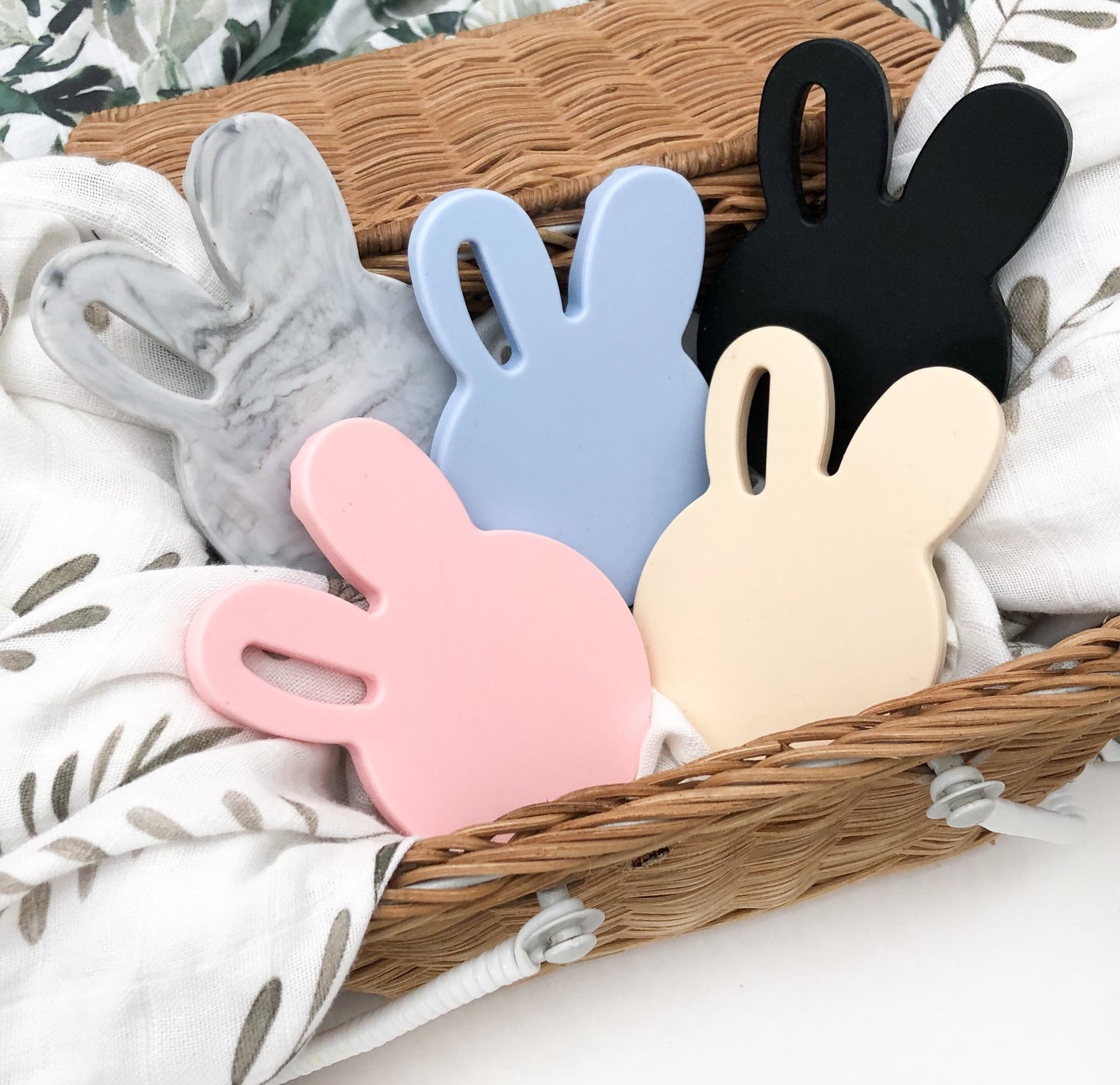 Bunny Silicone Teething Disc - White Marble